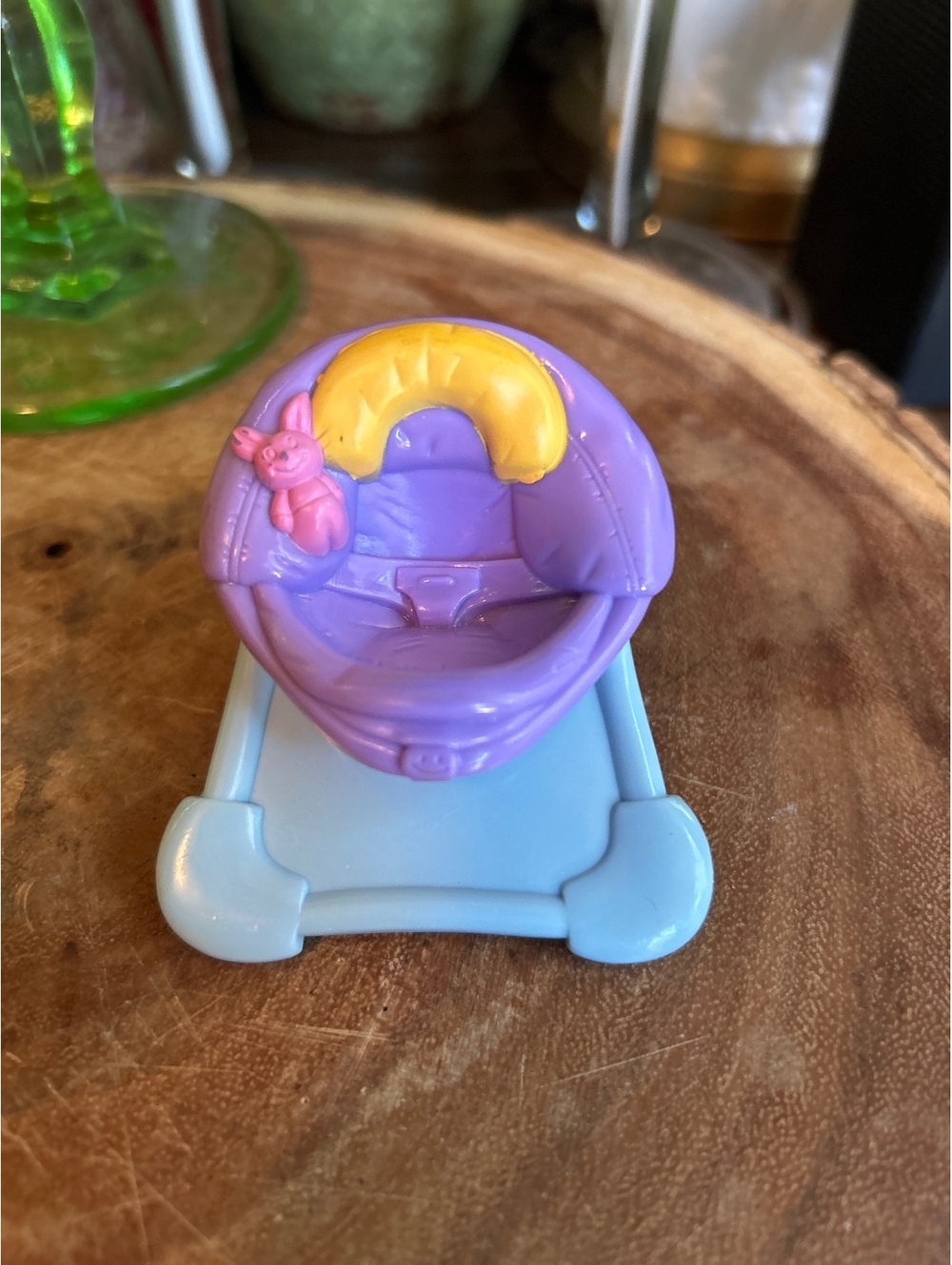 Fisher Price Little People Loving Family Baby Chair Purple Cushion Yellow Pillow